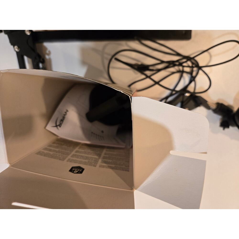 Samsung Galaxy Watch FE Smartwatch Pink SM R861 with original case and charger